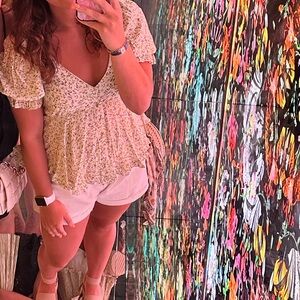 Floral Print Blouse with Ruffle Sleeves